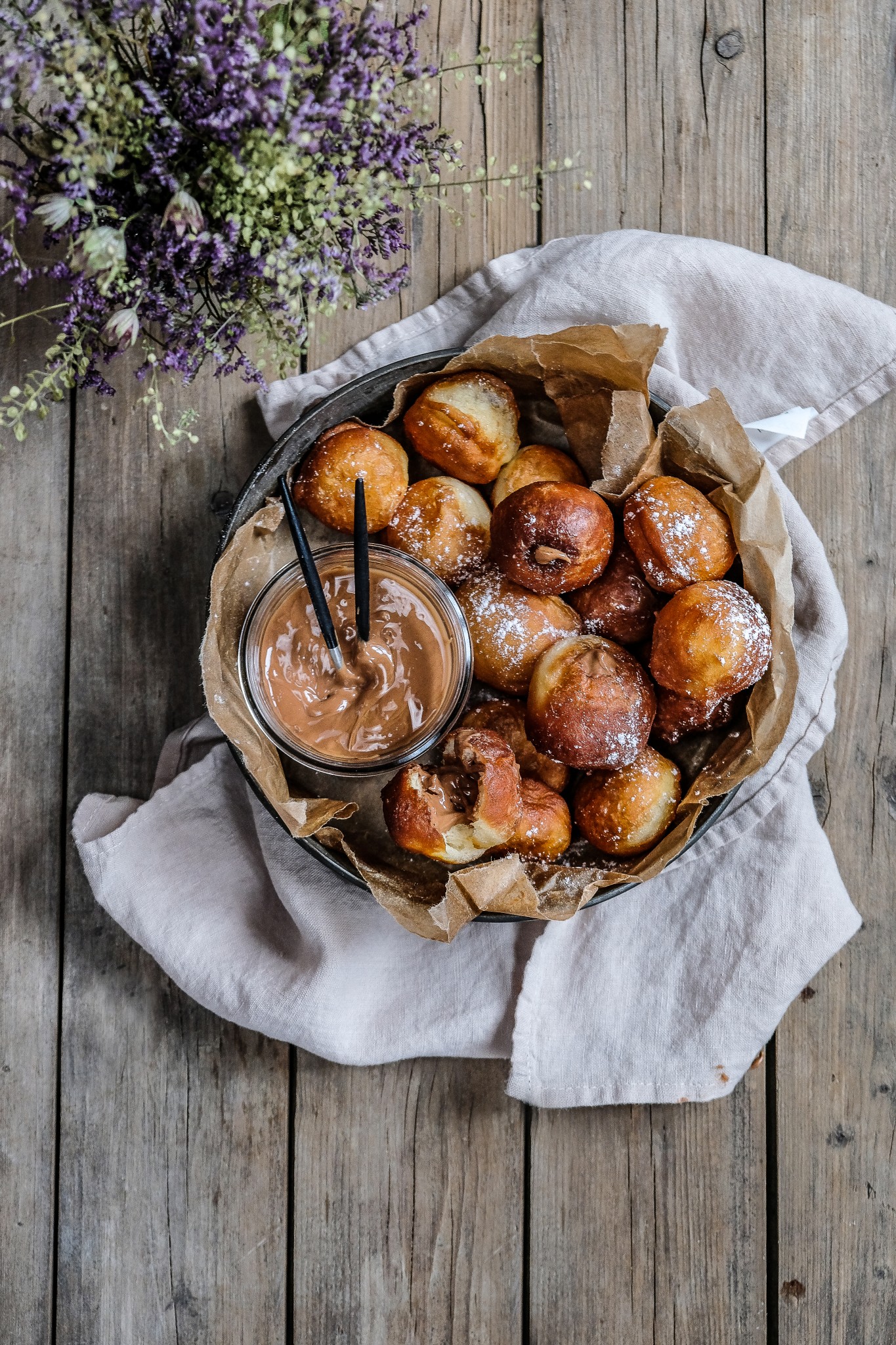 BEIGNETS AU praliné ou bombolinis 