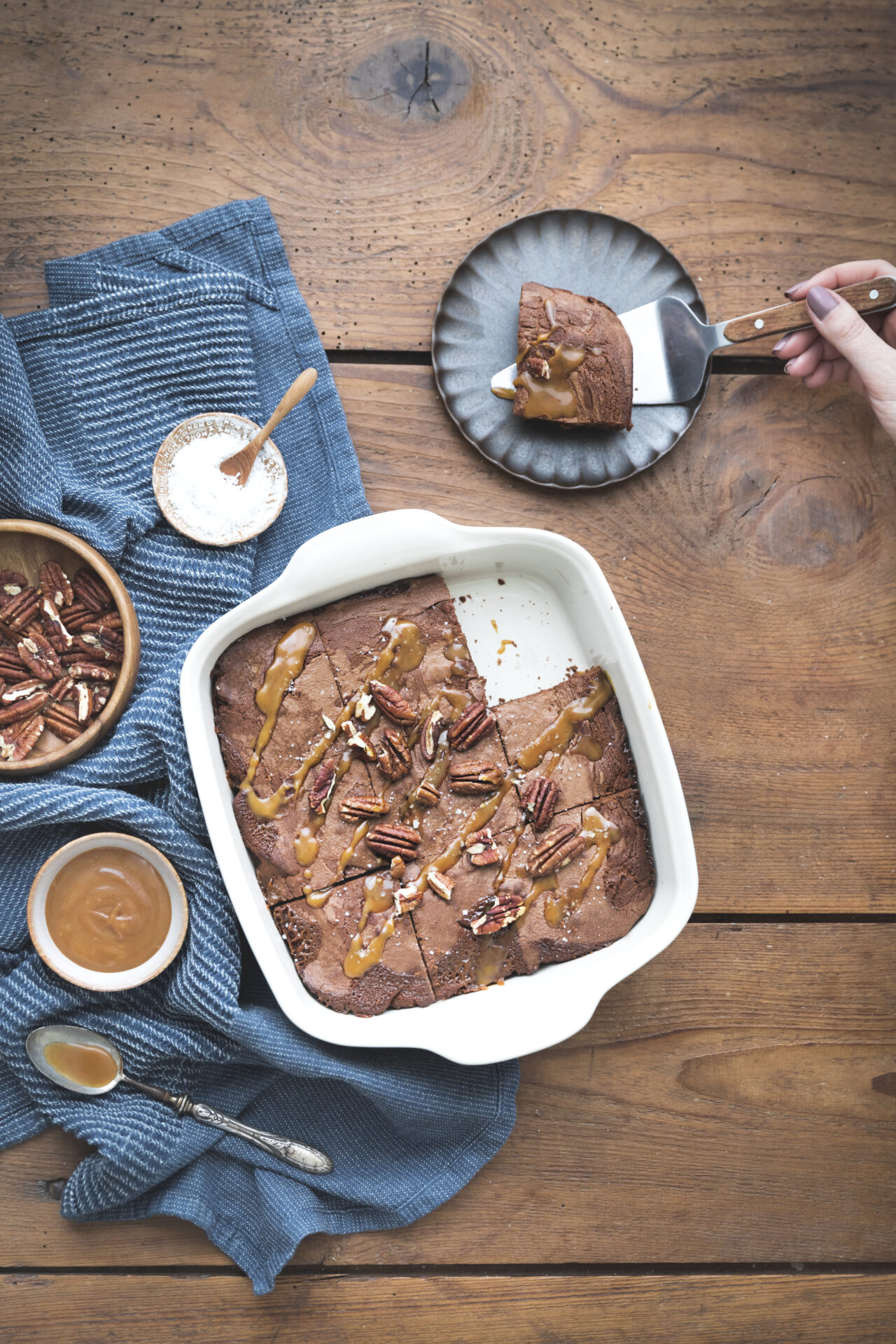 Brownie caramel et noix de pécan